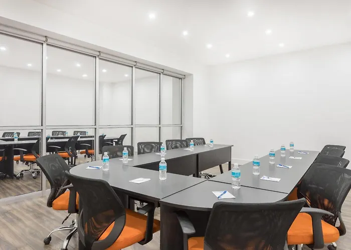 Hotel Tryp By Wyndham World Trade Center Area