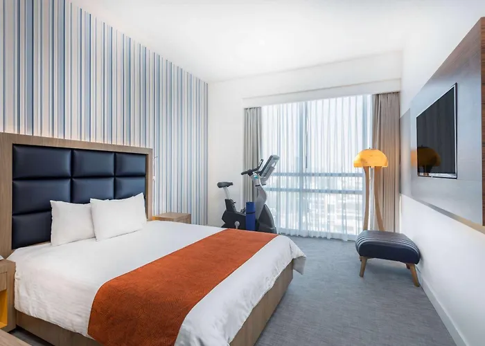 Hotel Tryp By Wyndham World Trade Center Area 4*