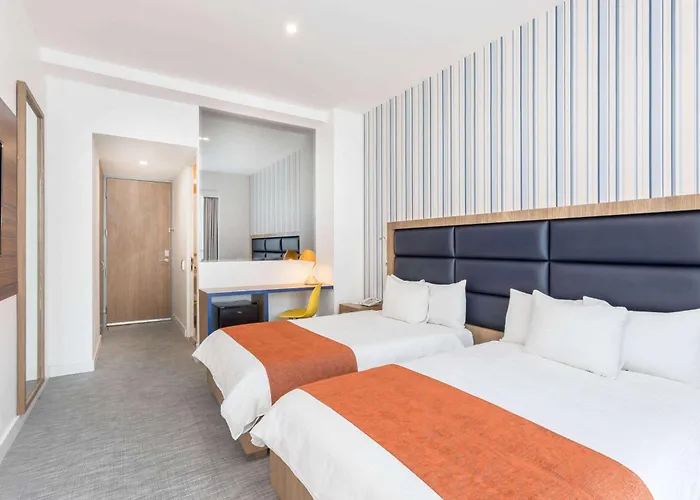 Tryp By Wyndham World Trade Center Area Hotel