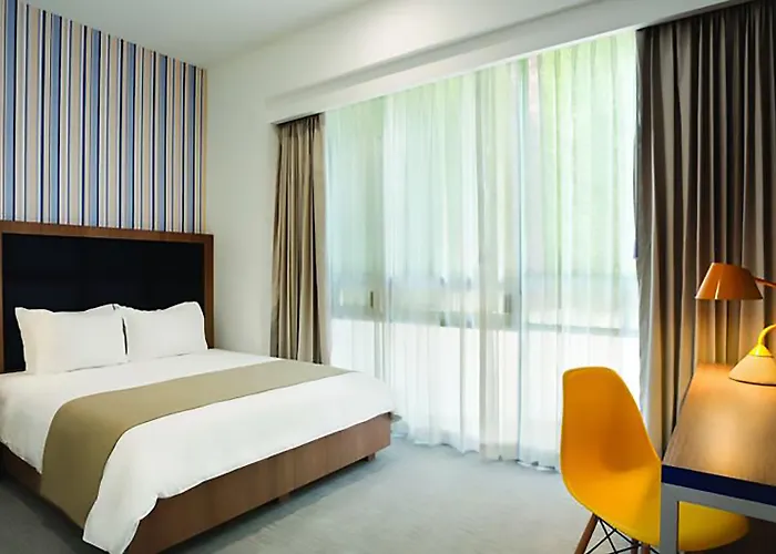 Tryp By Wyndham World Trade Center Area 4*