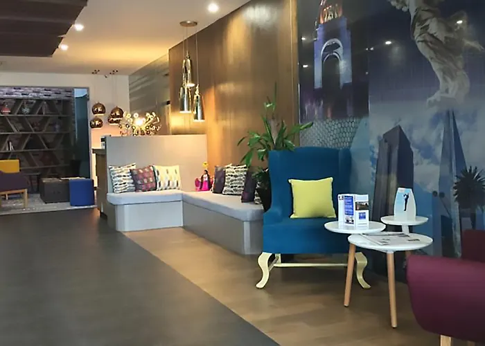Tryp By Wyndham World Trade Center Area 4*